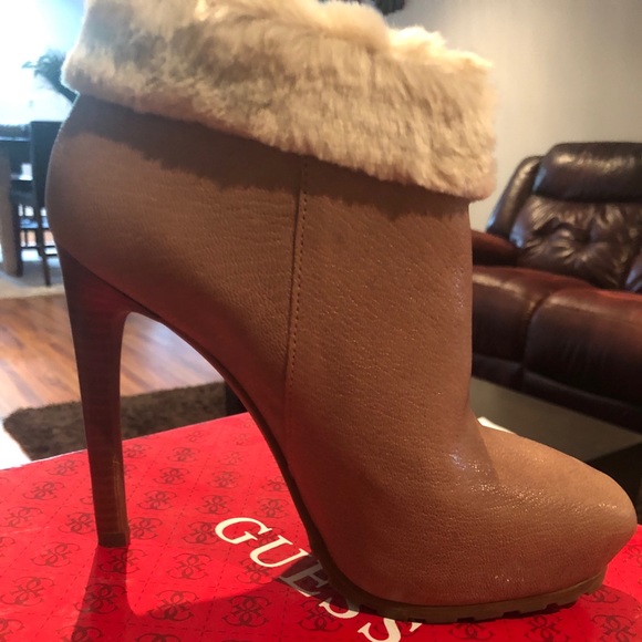 Shoes (heels) - Picture 4 of 8